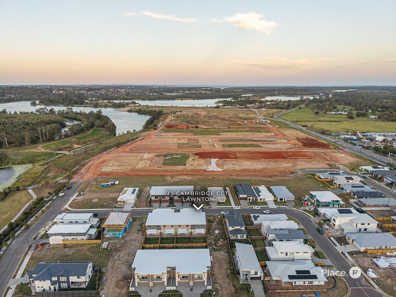 Photo - 39 Cambridge Circuit, Lawnton QLD 4501 - Image 25