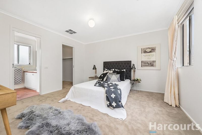 Photo - 39 Candlebark Lane, Nunawading VIC 3131 - Image 7