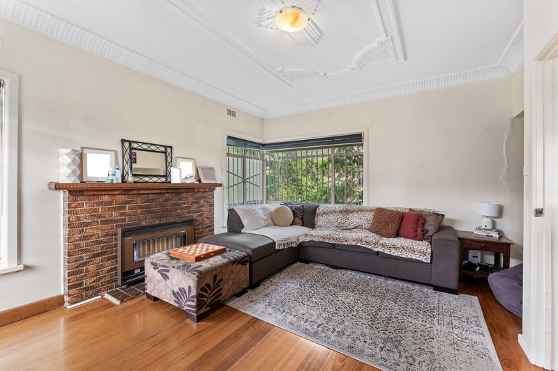 Photo - 39 Canterbury Road, Blackburn VIC 3130 - Image 4