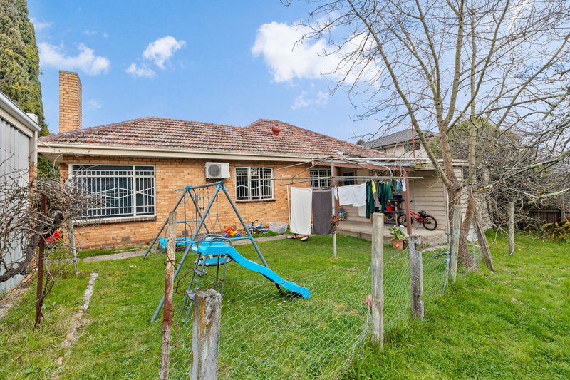 Photo - 39 Canterbury Road, Blackburn VIC 3130 - Image 9