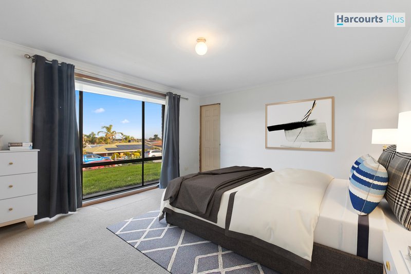 Photo - 39 Capella Drive, Hallett Cove SA 5158 - Image 6