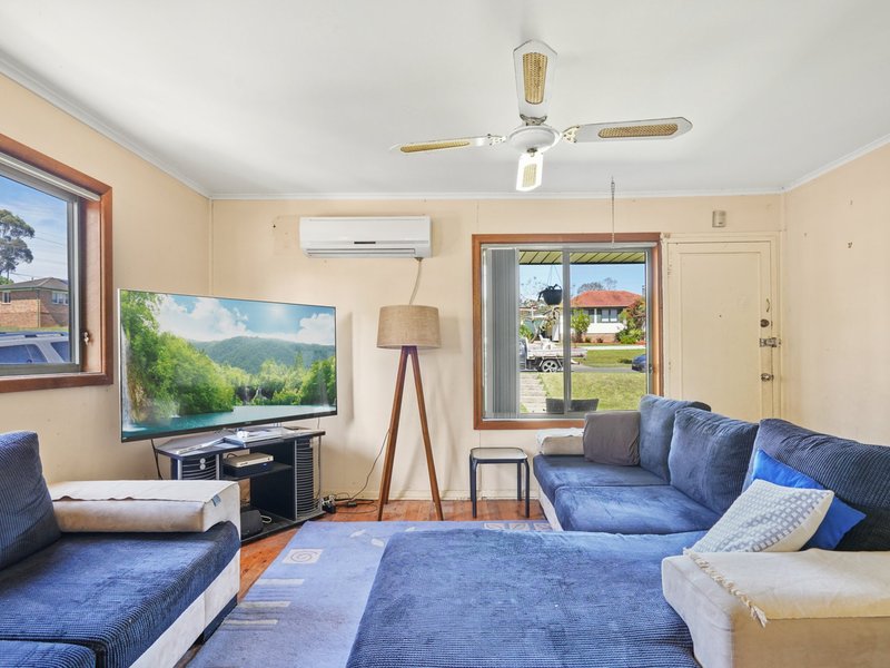 Photo - 39 Cartwright Avenue, Busby NSW 2168 - Image 2