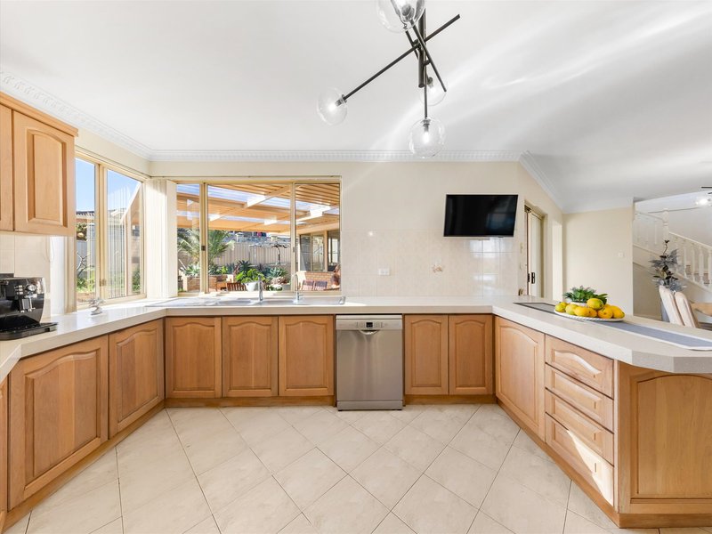 Photo - 39 Castellon Crescent, Coogee WA 6166 - Image 7
