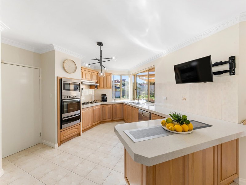 Photo - 39 Castellon Crescent, Coogee WA 6166 - Image 8