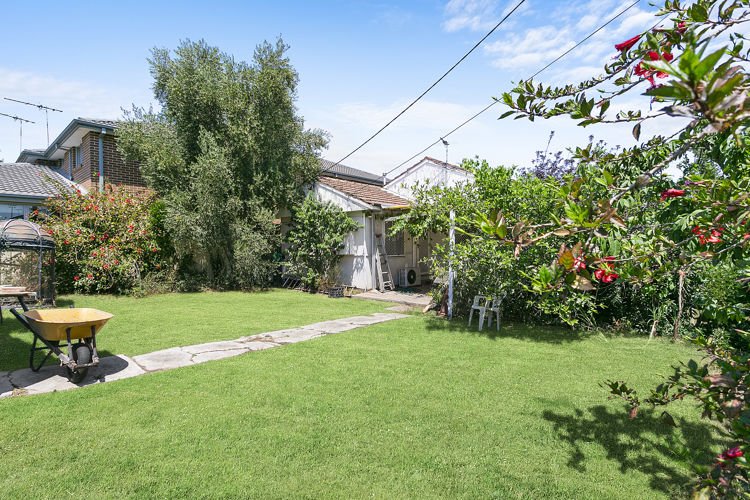 Photo - 39 Centenary Road, Merrylands NSW 2160 - Image 8