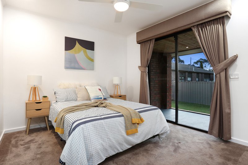 Photo - 39 Centre Avenue, Werribee VIC 3030 - Image 14