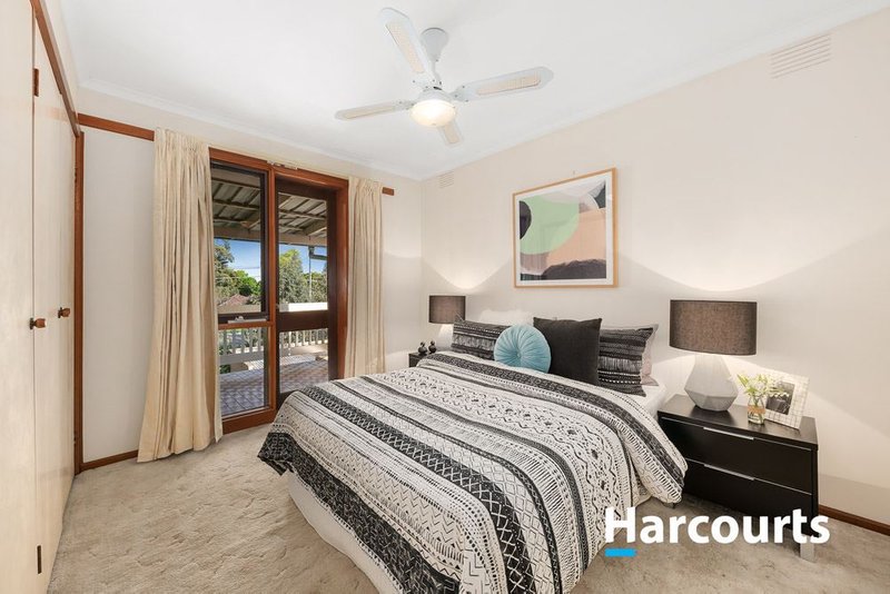 Photo - 39 Chartwell Drive, Wantirna VIC 3152 - Image 10