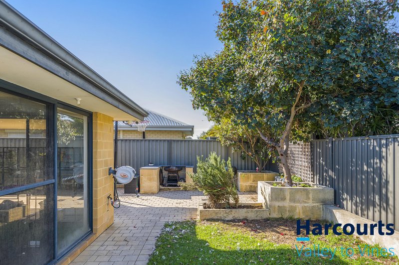 Photo - 39 Cinnabar Bend, Aveley WA 6069 - Image 21