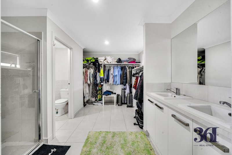 Photo - 39 Clara Avenue, Truganina VIC 3029 - Image 4