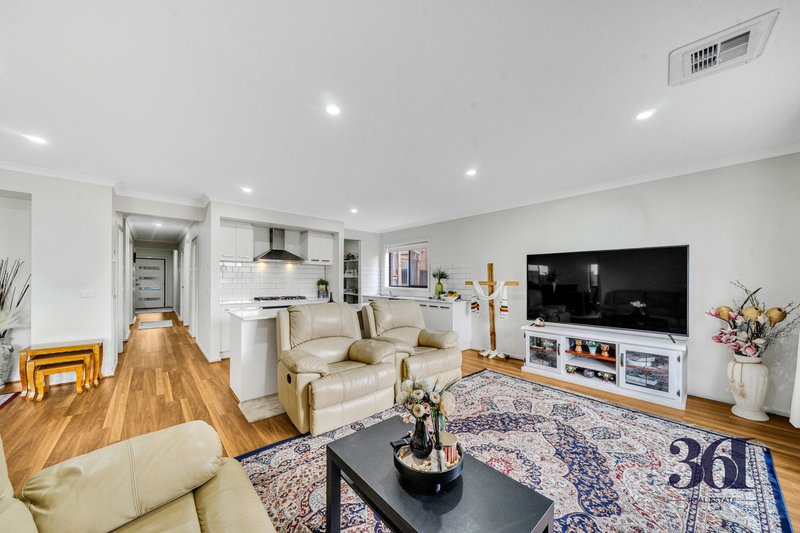 Photo - 39 Clara Avenue, Truganina VIC 3029 - Image 8