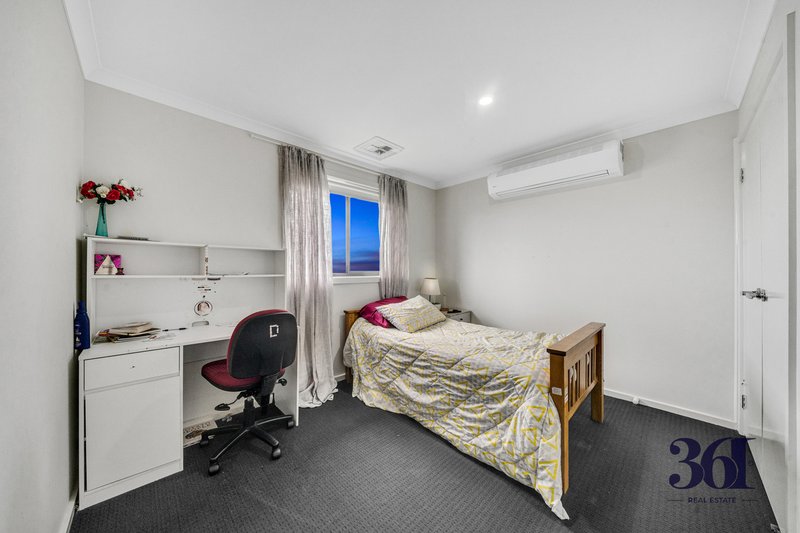 Photo - 39 Clara Avenue, Truganina VIC 3029 - Image 10