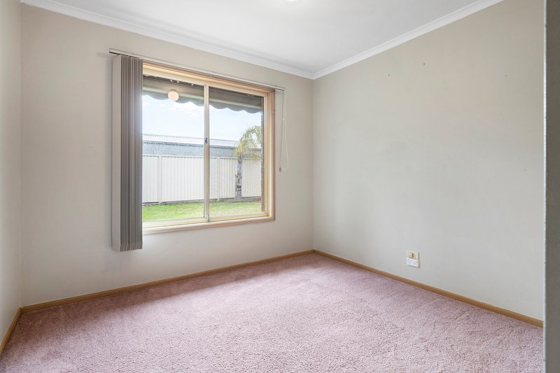 Photo - 39 Cloverdale Drive, Corio VIC 3214 - Image 8