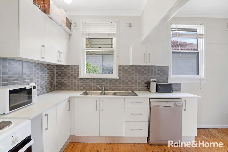 Photo - 39 Cobby Street, Shortland NSW 2307 - Image 2