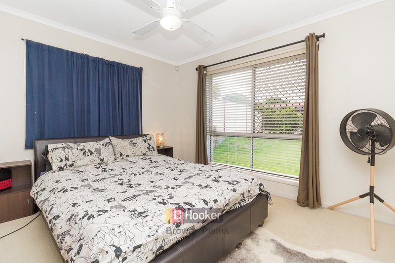 Photo - 39 Conifer Street, Hillcrest QLD 4118 - Image 2