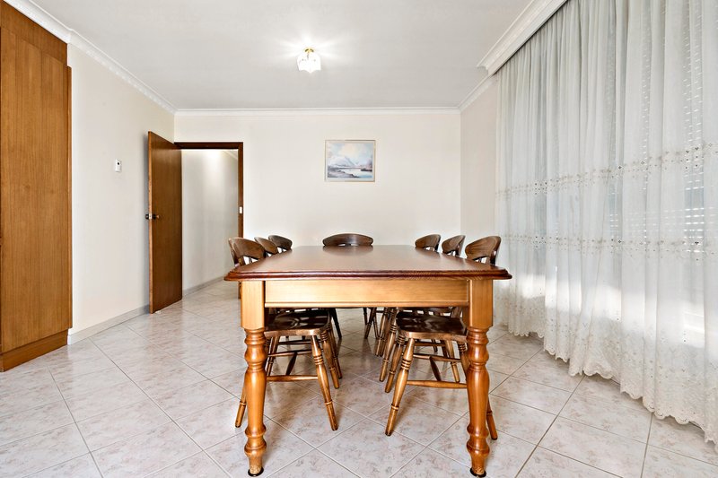 Photo - 39 Cooinda Crescent, Clarinda VIC 3169 - Image 6