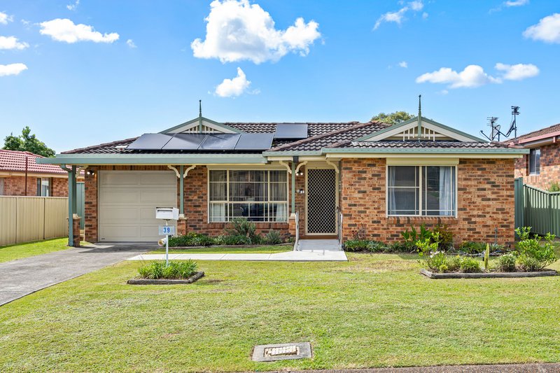 39 Country Grove Drive, Cameron Park NSW 2285