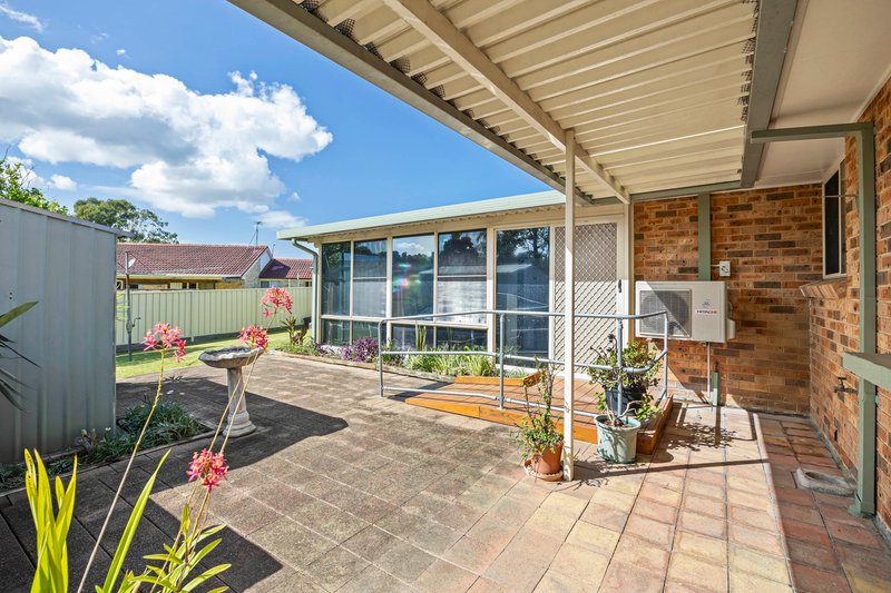 Photo - 39 Country Grove Drive, Cameron Park NSW 2285 - Image 7