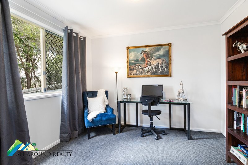 Photo - 39 Crestridge Crescent, Morayfield QLD 4506 - Image 8