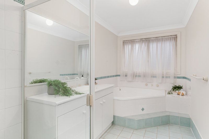 Photo - 39 Crestview Avenue, Kellyville NSW 2155 - Image 9