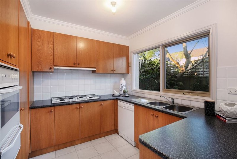 Photo - 3/9 Cromwell Street, Burwood VIC 3125 - Image 6