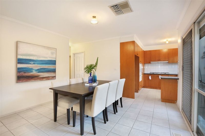 Photo - 3/9 Cromwell Street, Burwood VIC 3125 - Image 7