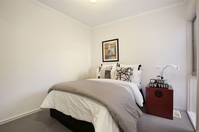 Photo - 3/9 Cromwell Street, Burwood VIC 3125 - Image 10