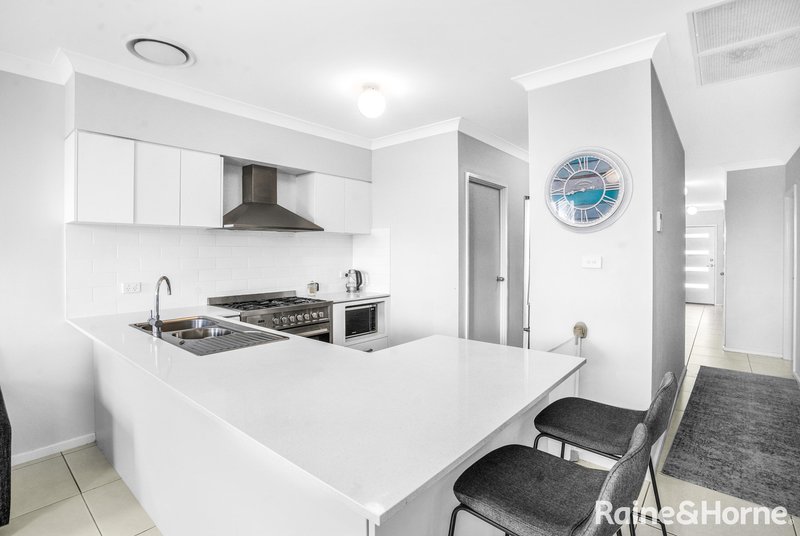 Photo - 39 Crown Street, Austral NSW 2179 - Image 4