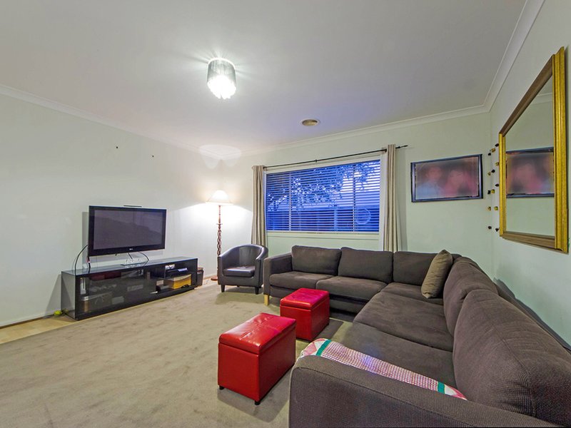 Photo - 39 Daintree Blvd , Tarneit VIC 3029 - Image 7