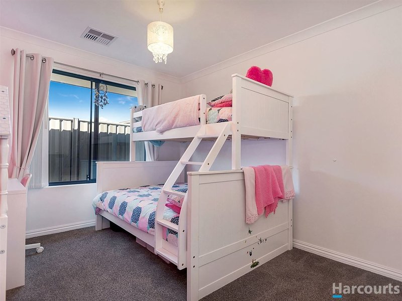 Photo - 39 Danbulla Loop, Yanchep WA 6035 - Image 12