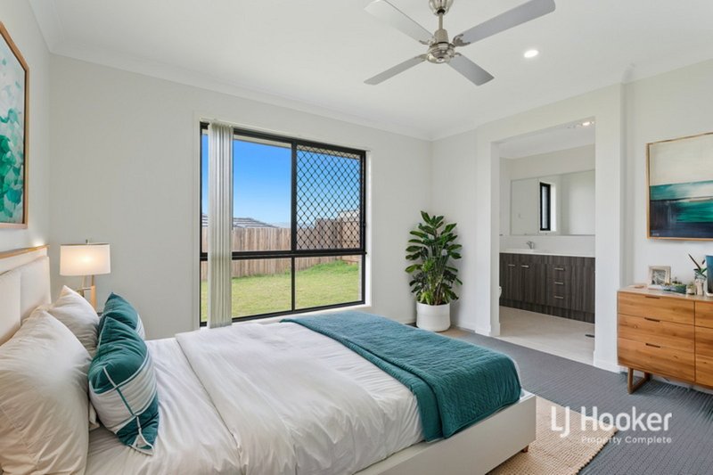 Photo - 39 Darrau Avenue, Yarrabilba QLD 4207 - Image 6