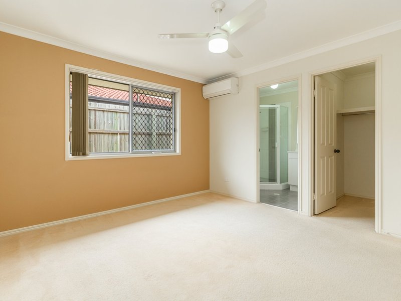 Photo - 39 Dart Place, Parkinson QLD 4115 - Image 7