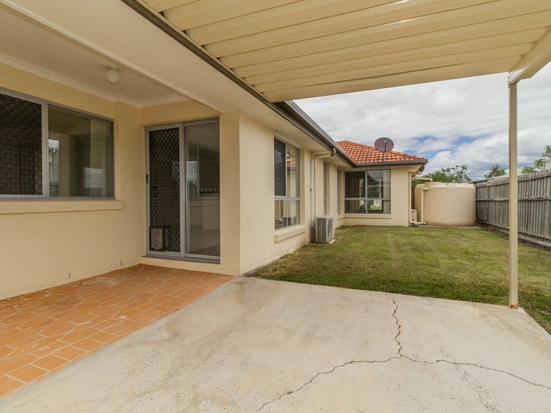 Photo - 39 Dart Place, Parkinson QLD 4115 - Image 8