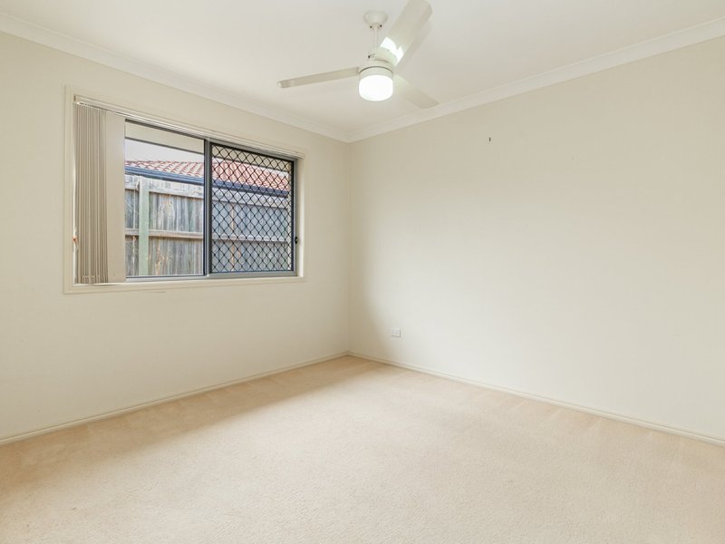 Photo - 39 Dart Place, Parkinson QLD 4115 - Image 11