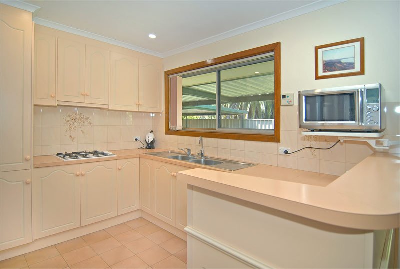 Photo - 39 De Sassenay Crescent, Modbury Heights SA 5092 - Image 3