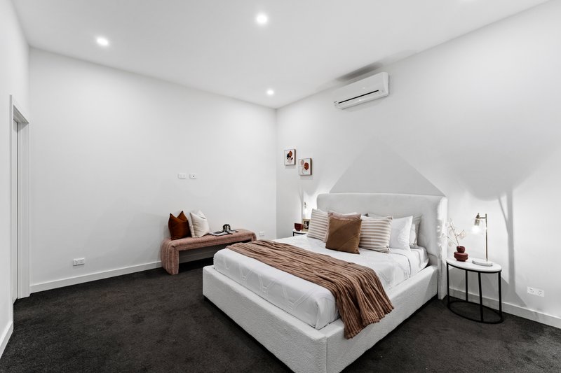 Photo - 39 Devereaux Street, Oak Park VIC 3046 - Image 9