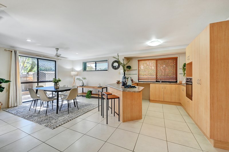 Photo - 39 Dickenson Place, Kirwan QLD 4817 - Image 3