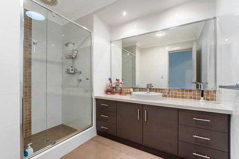 Photo - 3/9 Dorsodura Way, Mandurah WA 6210 - Image 6