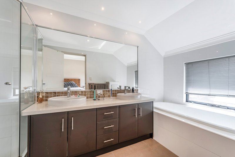 Photo - 3/9 Dorsodura Way, Mandurah WA 6210 - Image 12