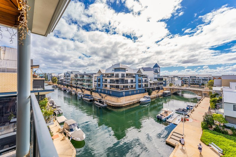 Photo - 3/9 Dorsodura Way, Mandurah WA 6210 - Image 19