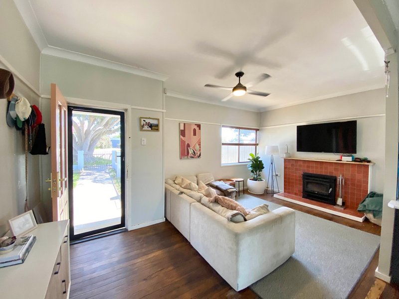 Photo - 39 Douglas Street, Wallsend NSW 2287 - Image 4