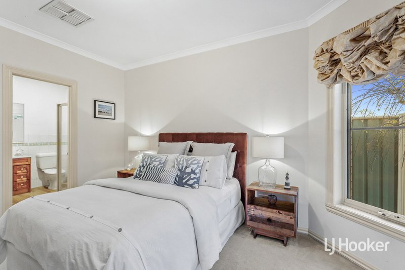 Photo - 39 Dunnings Road. Road, Point Cook VIC 3030 - Image 13