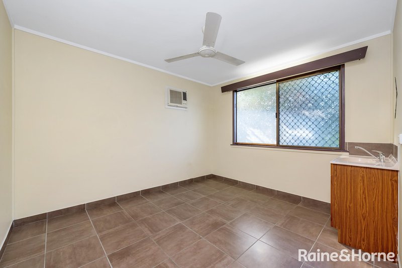 Photo - 39 Edison Street, Wulguru QLD 4811 - Image 5