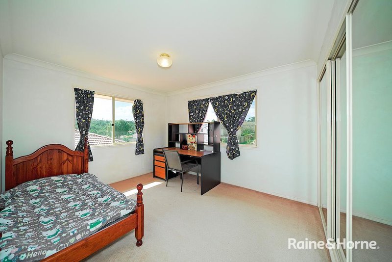 Photo - 39 Estoril Street, Robertson QLD 4109 - Image 8