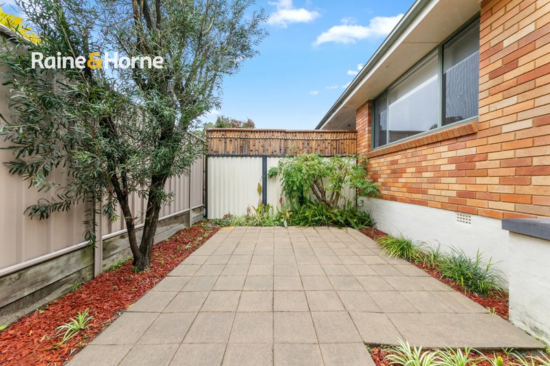 Photo - 3/9 Farnell Road, Woy Woy NSW 2256 - Image 4