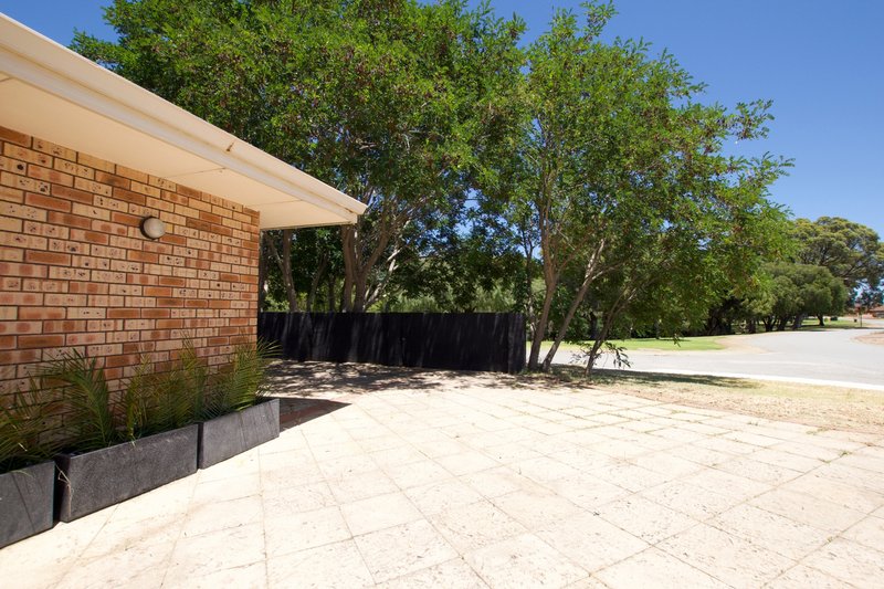 Photo - 39 Fenimore Avenue, Lake Coogee WA 6166 - Image 23