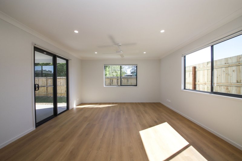 Photo - 3/9 Firetail Court, Morayfield QLD 4506 - Image 9