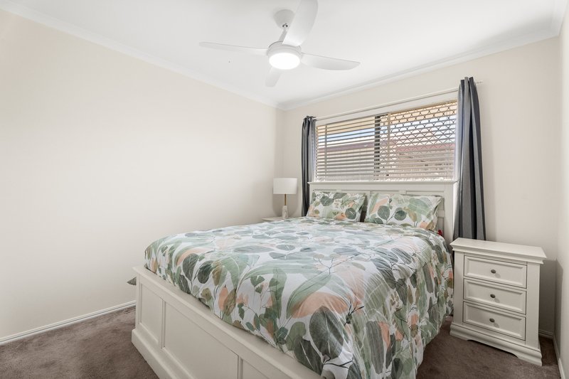 Photo - 39 Foreshore Drive, Urangan QLD 4655 - Image 11