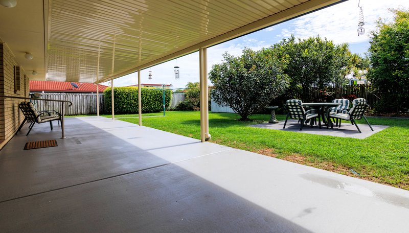 Photo - 39 Foreshore Drive, Urangan QLD 4655 - Image 11