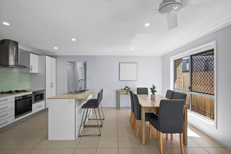 Photo - 39 Foxtail Road, Ripley QLD 4306 - Image 3
