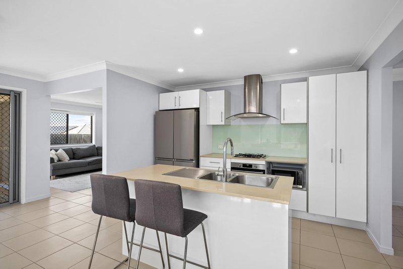 Photo - 39 Foxtail Road, Ripley QLD 4306 - Image 5